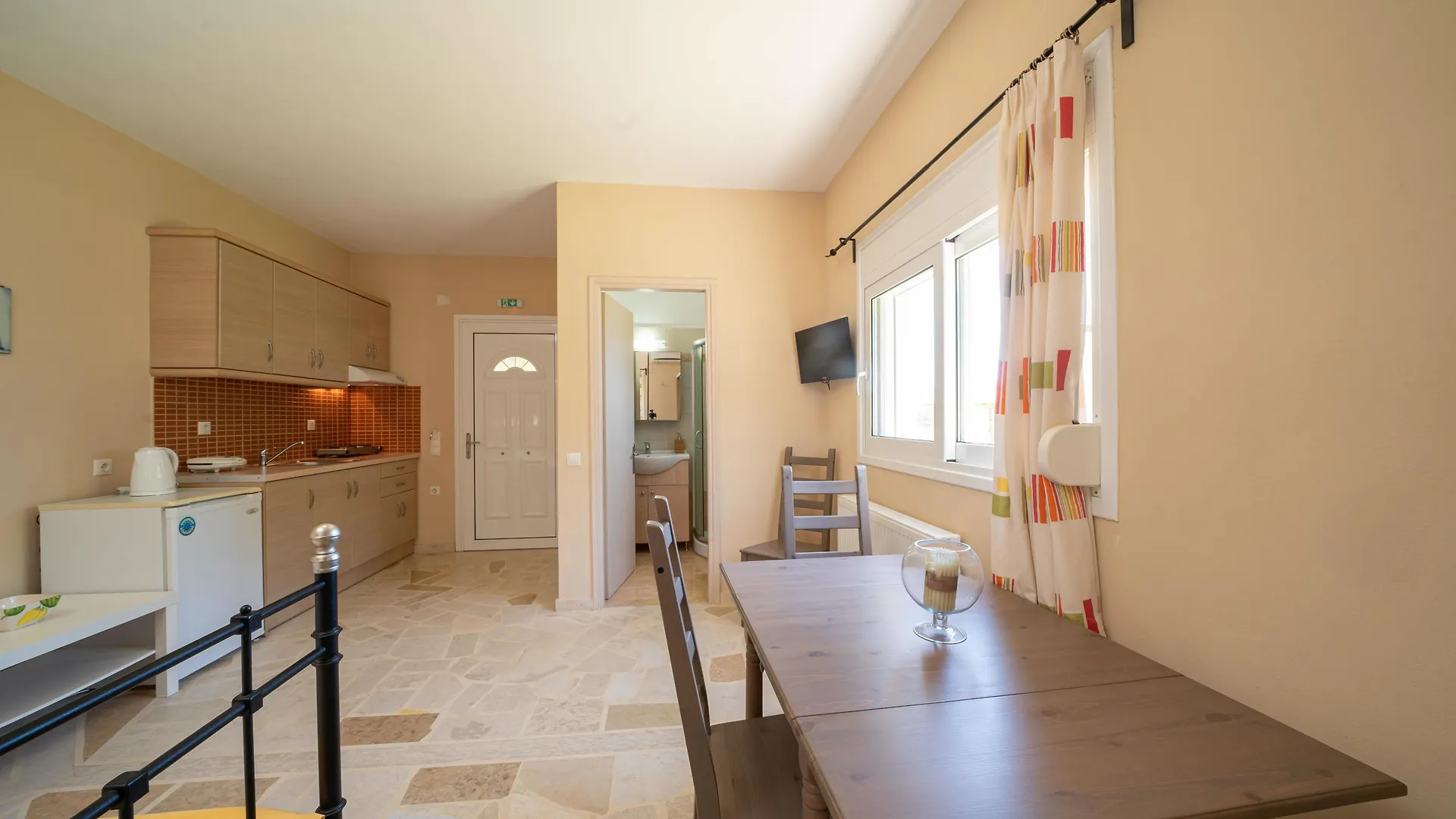 Aggelina'S Apartments Lixouri Greece