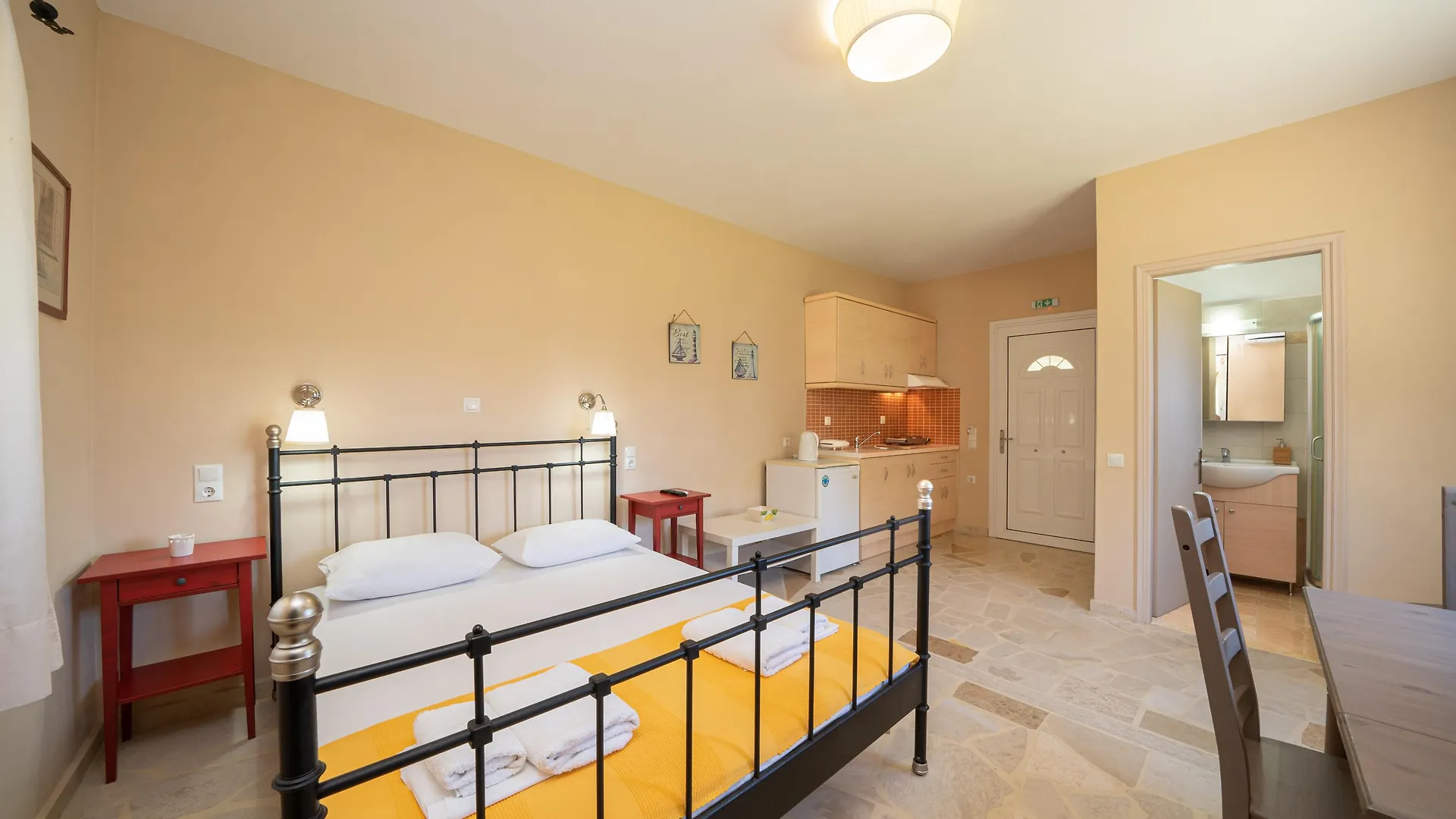 Aggelina'S Apartments Lixouri